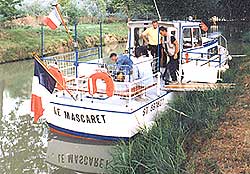 Le Mascaret, le long de la rive