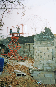 Après 3 ans de travaux, le sanctuaire de Bassens reprend vie, il compte parmi les répliques de la grotte de Notre-Dame de Lourdes.