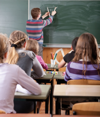   Les référents en terme d'orientation sont essentiels. Les enseignants et les conseillers d'orientation-psychologues sont à ce titre des interlocuteurs privilégiés