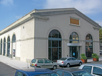 La Halle aux grains, place de la République