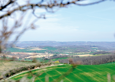 Les collines sur le chemin de la Boucle de Bertre