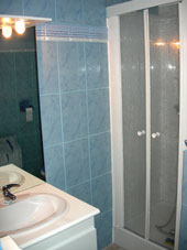 salle de bain avec chambre d'hote à St Félix