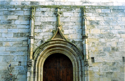 L'église de St Michel de Lanès