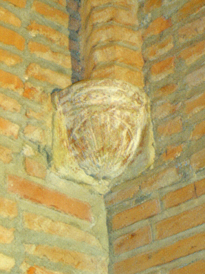 Cul de Lampe avec bourdon et coquille, église de Baziège