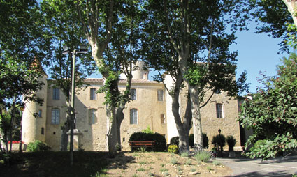 Les bâtiments actuels du château de Belflou sont classés à l’Inventaire des Monuments Historiques. Leur histoire est très complexe, avec de multiples démolitions et remaniements au cours des siècles, du XIIIe au XIXe.