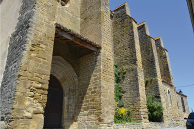     Eglise de Villeneuve-la-Comptal, ex Villeneuve-les-Bernuy : église du XIVe siècle dédiée à Saint Pierre