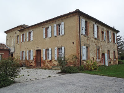    La maison natale d'Emmanuel de Las Cases, à Blan. On l'appelait "Le Château"; il y avait originellement une tour.
