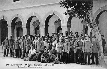 Fig. 2. Hôpitaux complémentaires n°25 et n°12 : Prisonniers allemands blessés. (Ers. C. Photo). Archives Michel Dauzat. 