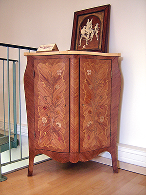 Meuble de Monoury présenté au Musée du bois à Revel 
